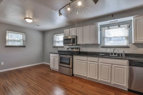 5000 Hagewa Dr, Cincinnati OH 45242-6231 exterior