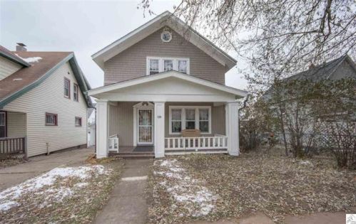 826 10 St, Duluth MN  55805-1228 exterior