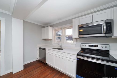 150 Summit St, Bridgeport CT  06606-4839 exterior