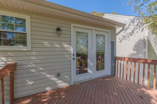 458 Ripple Crk Dr, Covington KY 41018-2694 exterior