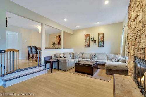 58 Malibu Ct, Old Bridge NJ  08857-3053 exterior