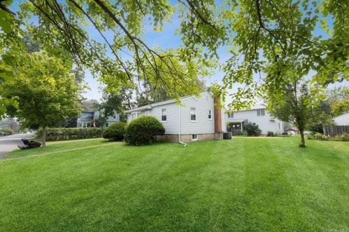 54 Harrison Ave, Congers, NY 10920-1937