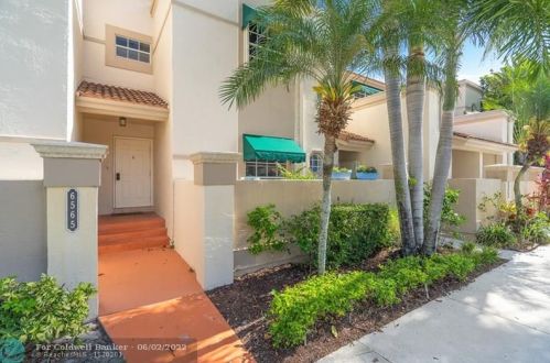 6565 Via Regina, Boca Raton, FL 33433-3912