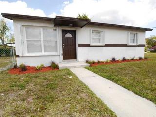 10771 150th Ter, Miami, FL 33176-7607