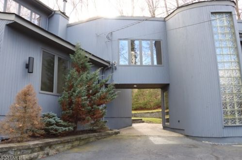 16 Perona Rd, Andover NJ  07821-5000 exterior