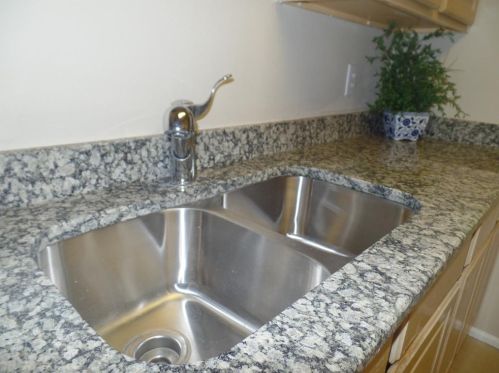 214 Island Dr, Richardson TX  75081-3624 exterior