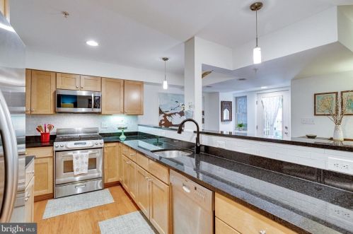 1421 Chapin St, Washington, DC 20009-4510