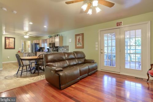 1969 Millport Rd, Lancaster PA  17602-4117 exterior