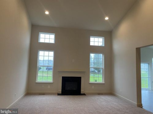 470 Hampton Hills Dr, Camden-Wy, DE 19934-5305