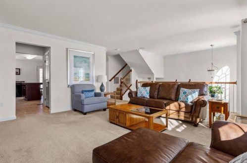 119 Aidan Ct, Pittsburgh, PA 15226-2473