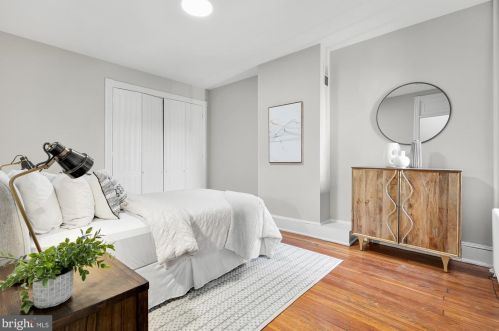 124 6 St, Washington DC 20002-2215 exterior