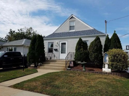 168 Hillsboro Ave, Floral Park, NY 11003-1727