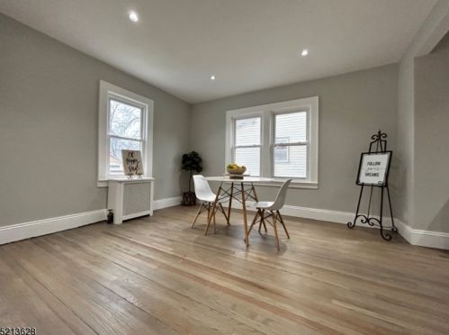 423 Drake Ave, Roselle NJ  07203-1425 exterior