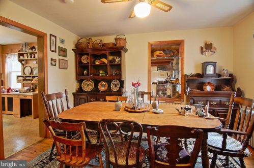 499 Manatawny St, Pottstown PA  19464-5140 exterior