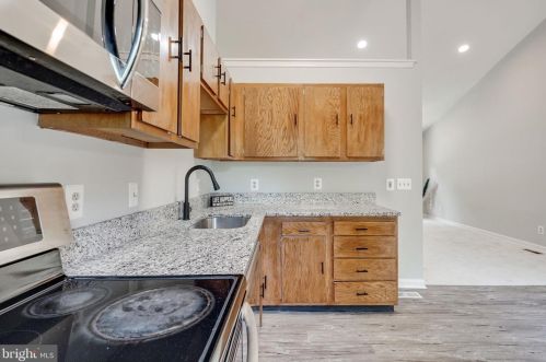7309 Drew Ln, Fredericksburg VA  22407-6667 exterior