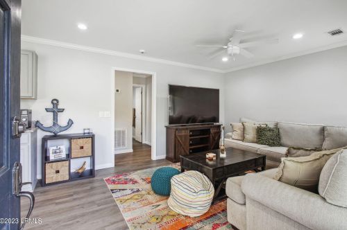 1509 Pony Ave, Beaufort SC  29906-5703 exterior