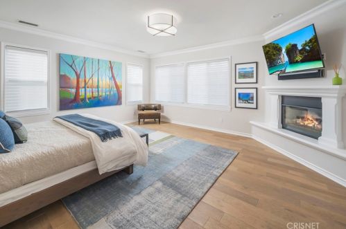 26173 Lone Rock Ct, Santa Clarita CA  91381-0647 exterior