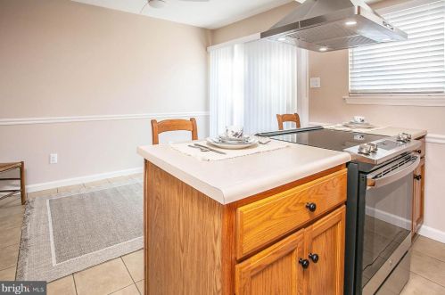 132 Ardwick Ter, Lansdale PA 19446-4925 exterior