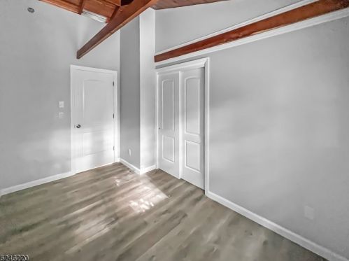 15 Glen Dr, Wantage NJ  07461-4801 exterior