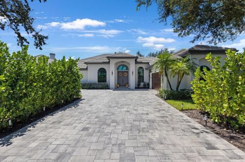 248 Silverado Dr, Naples, FL 34119-4651