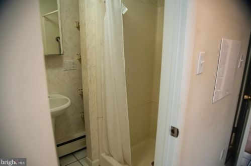308 Gladstone Ave, Atlantic City NJ  08402-1634 exterior