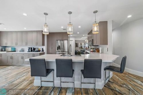 9651 39th St, Hollywood FL  33024-8045 exterior