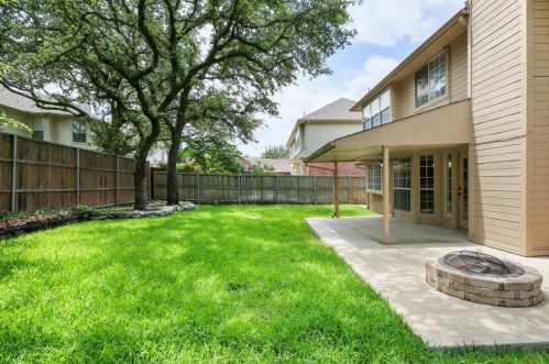 2308 Old Hickory Ln, Lewisville TX  75028-4593 exterior