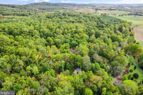 13188 Loyalty Rd, Leesburg VA  20176-6112 exterior