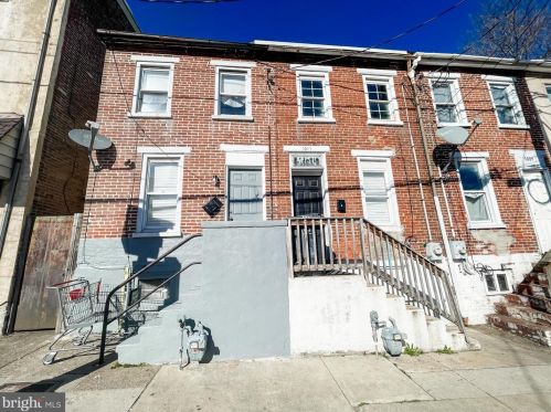 1013 Lancaster Ave, Wilmington, DE 19805-4006