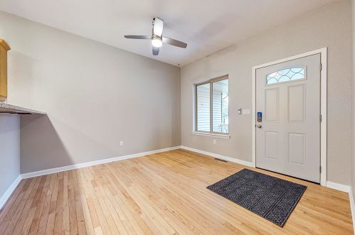 539 Bolson Dr, Oconomowoc, WI 53066-3878