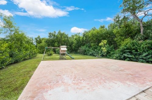 3120 68 St, Naples FL 34105-7225 exterior