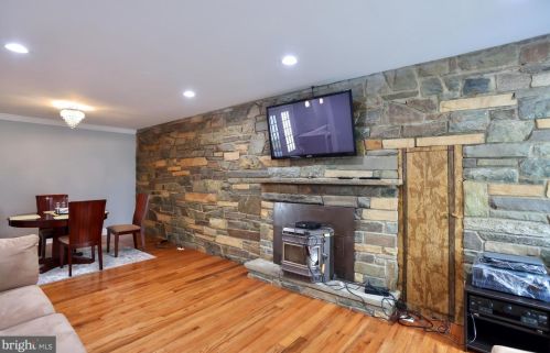 15108 Costa Dr, Woodbridge VA  22193-1647 exterior