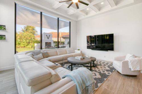 9979 Osprey Pointe Dr, Hobe Sound FL  33455-3023 exterior