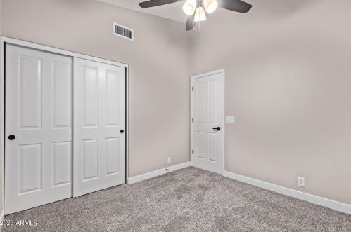 1722 Gilmore Cir, Mesa AZ 85206-3855 exterior