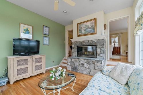 16 Mdw Rdg Rd, Warwick NY  10990-2535 exterior