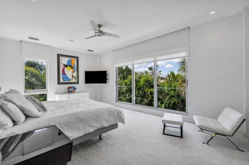 318 7 Ave, Delray Beach FL 33483-5555 exterior