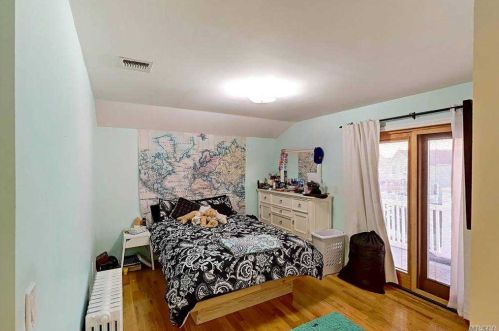 9951 Russell St, Jamaica NY  11414-3949 exterior