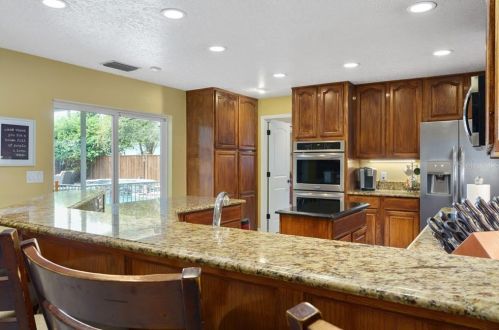2714 Mae Loma Ct, Orlando, FL 32806-5739
