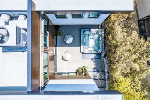 50 Rivo Alto Canal, Long Beach CA  90803-4047 exterior