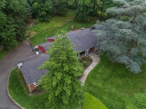 2031 Raritan Rd, Scotch Plains NJ  07076-4711 exterior