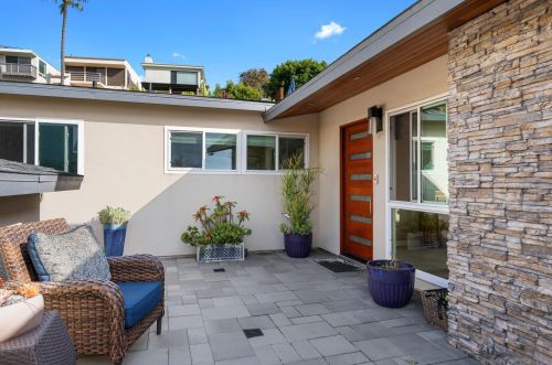 2875 Lloyd St, San Diego CA 92117-6031 exterior