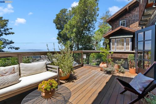 64 Panoramic Way, Berkeley CA 94704-2540 exterior