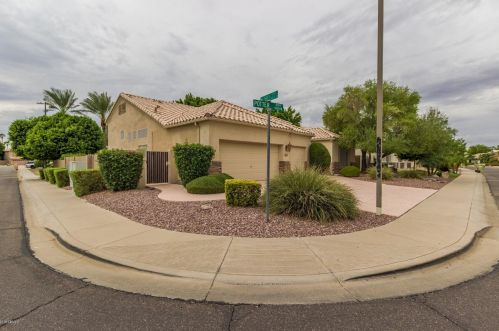 5959 Potter Dr, Glendale, AZ 85308-6728