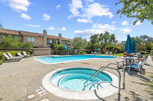 34258 Arizona St, Union City CA  94587-5700 exterior