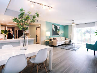 650 Lavers Cir, Delray Beach FL  33444-7945 exterior