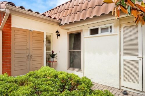 7053 Estrella De Mar Rd, Carlsbad, CA 92009-6134