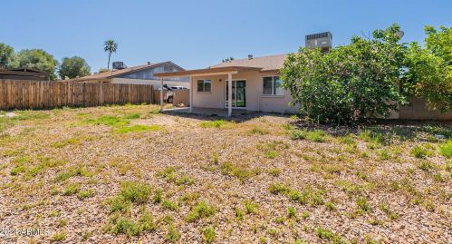 3538 Libby St, Glendale AZ 85308-8140 exterior