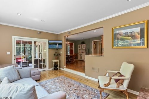 29 Maple Village Ct, Bernardsville NJ  07924-2509 exterior