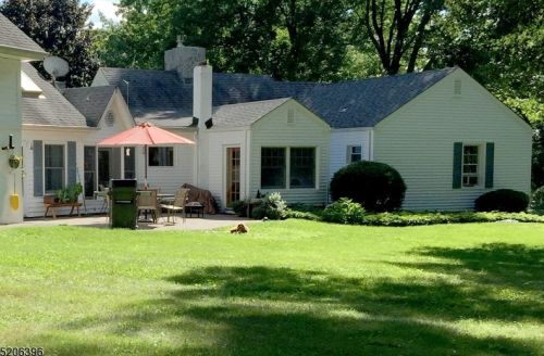 35 Kemah Mecca Lake Rd, Fredon NJ  07860-6617 exterior