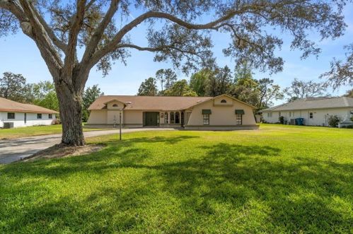 10208 Hoover St, Brooksville FL  34608-7137 exterior